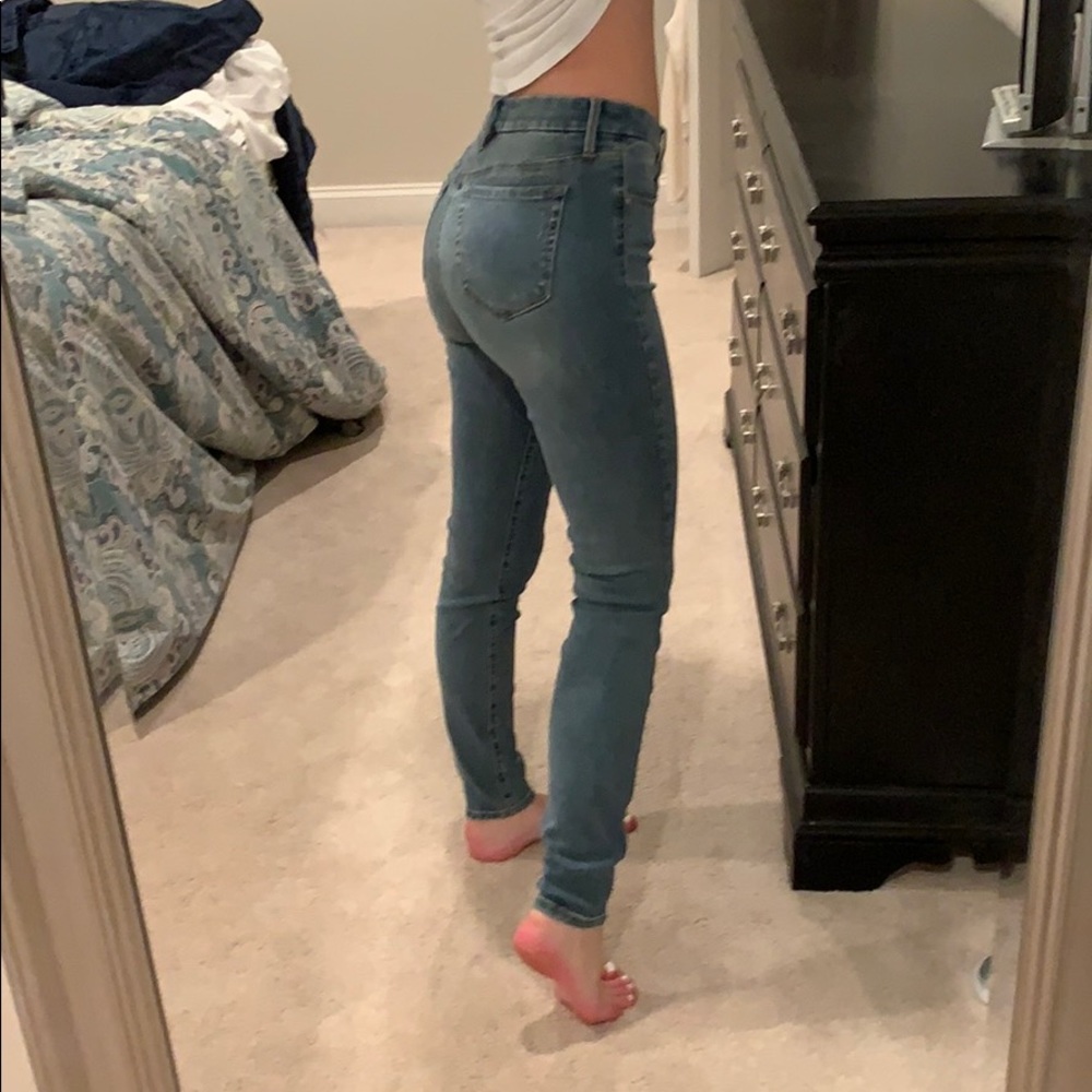 Pacsun high waisted stretchy push-up jeans!!